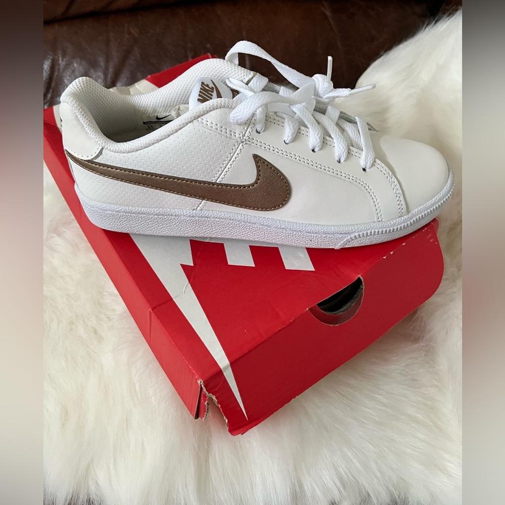 Nike White and Tan Sneakers